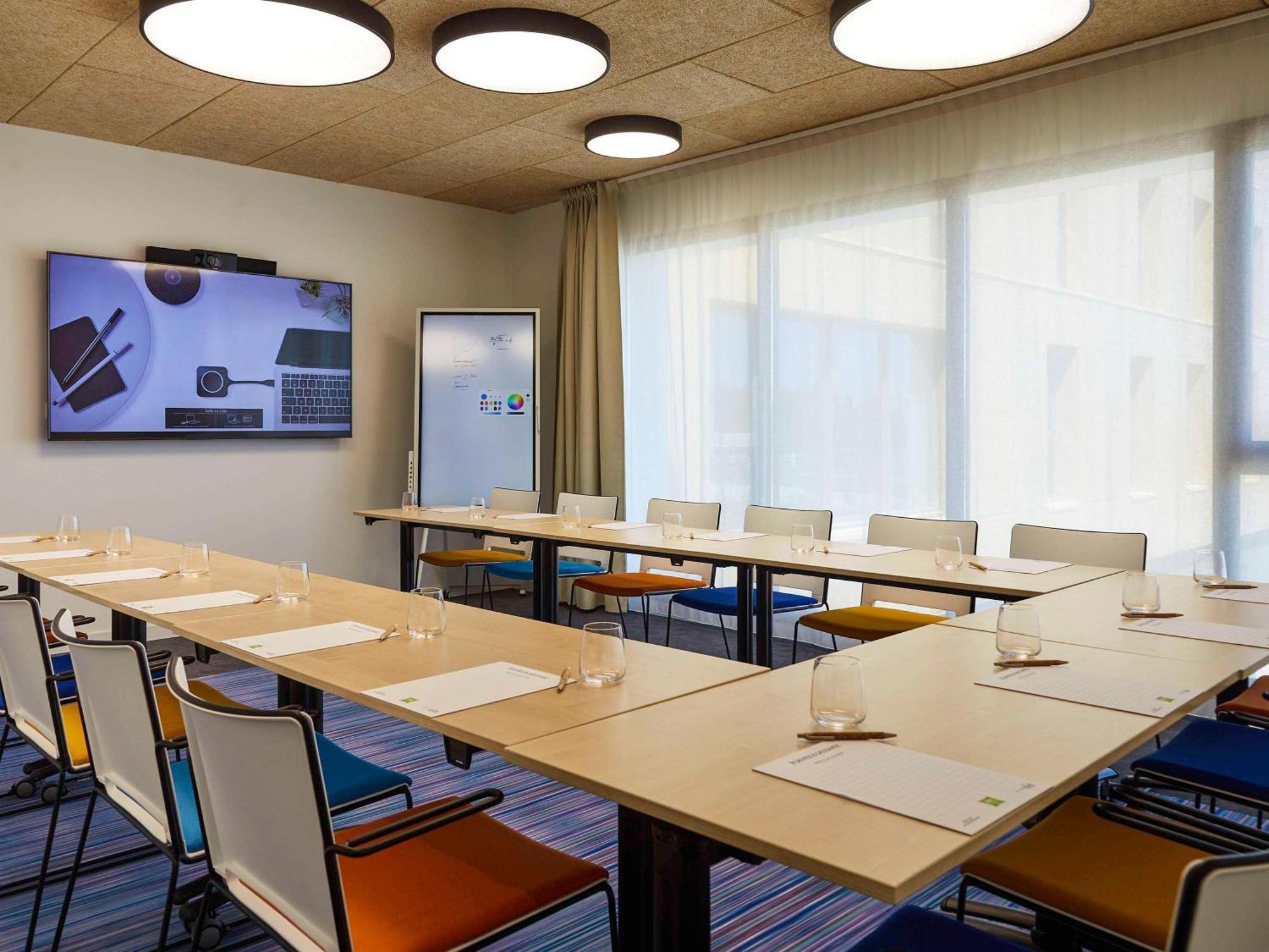 Ibis Styles Montpellier Aeroport Parc Des Expos Hotel Mauguio Buitenkant foto